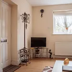 Apartment Spacious With Free Parking *