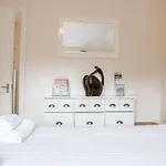 Apartment Spacious With Free Parking *