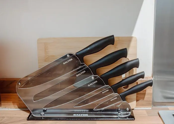 Spacious With Free Parking * 해러게이트